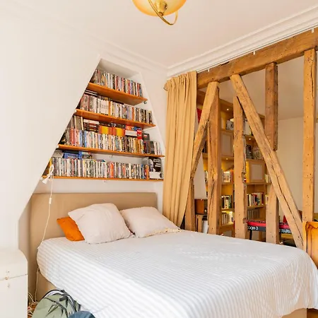 Urban Retreat In Historic Quarter